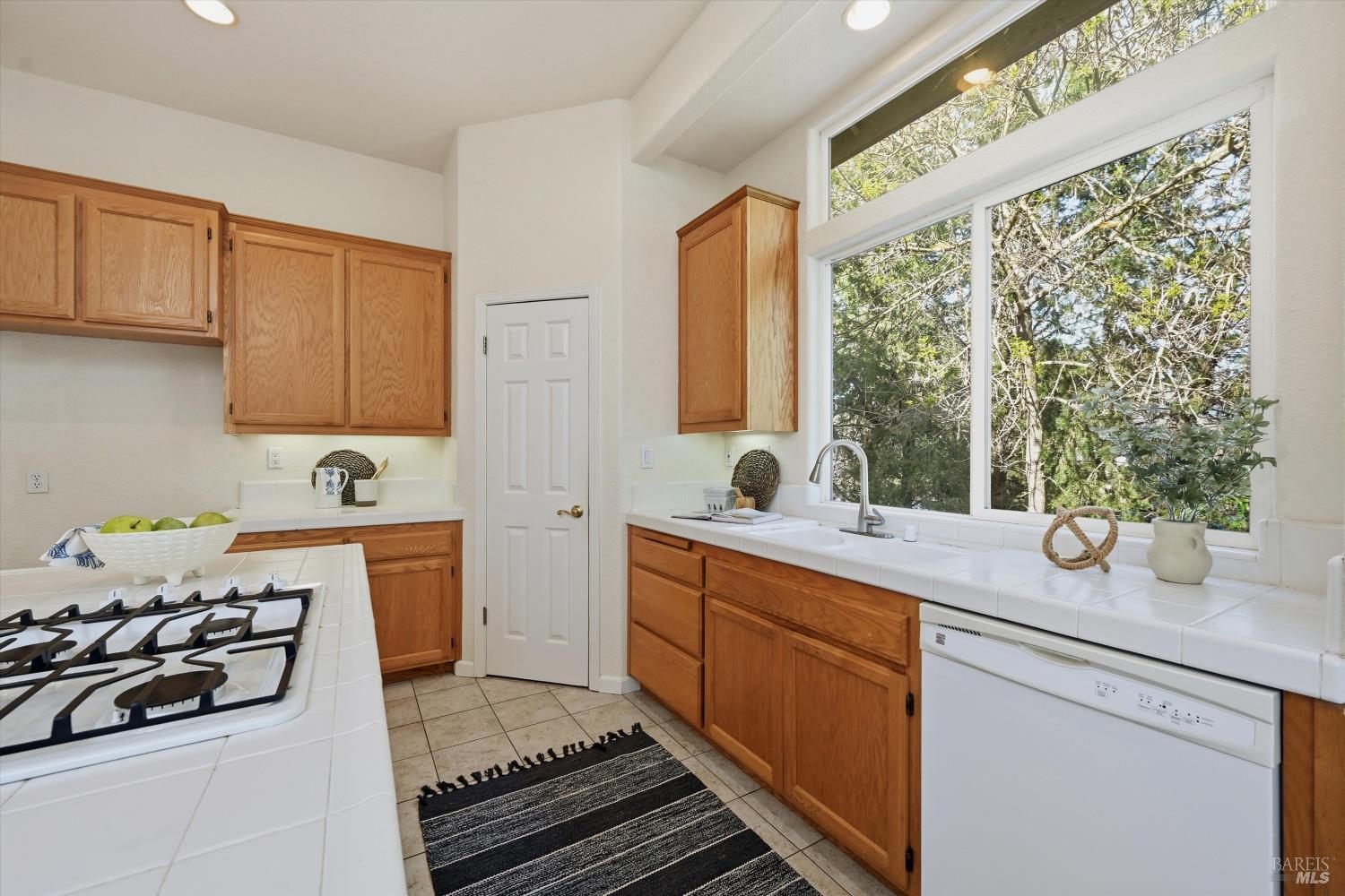 366 Breeden Street Santa Rosa, CA 95409 - Photo 20 of 39