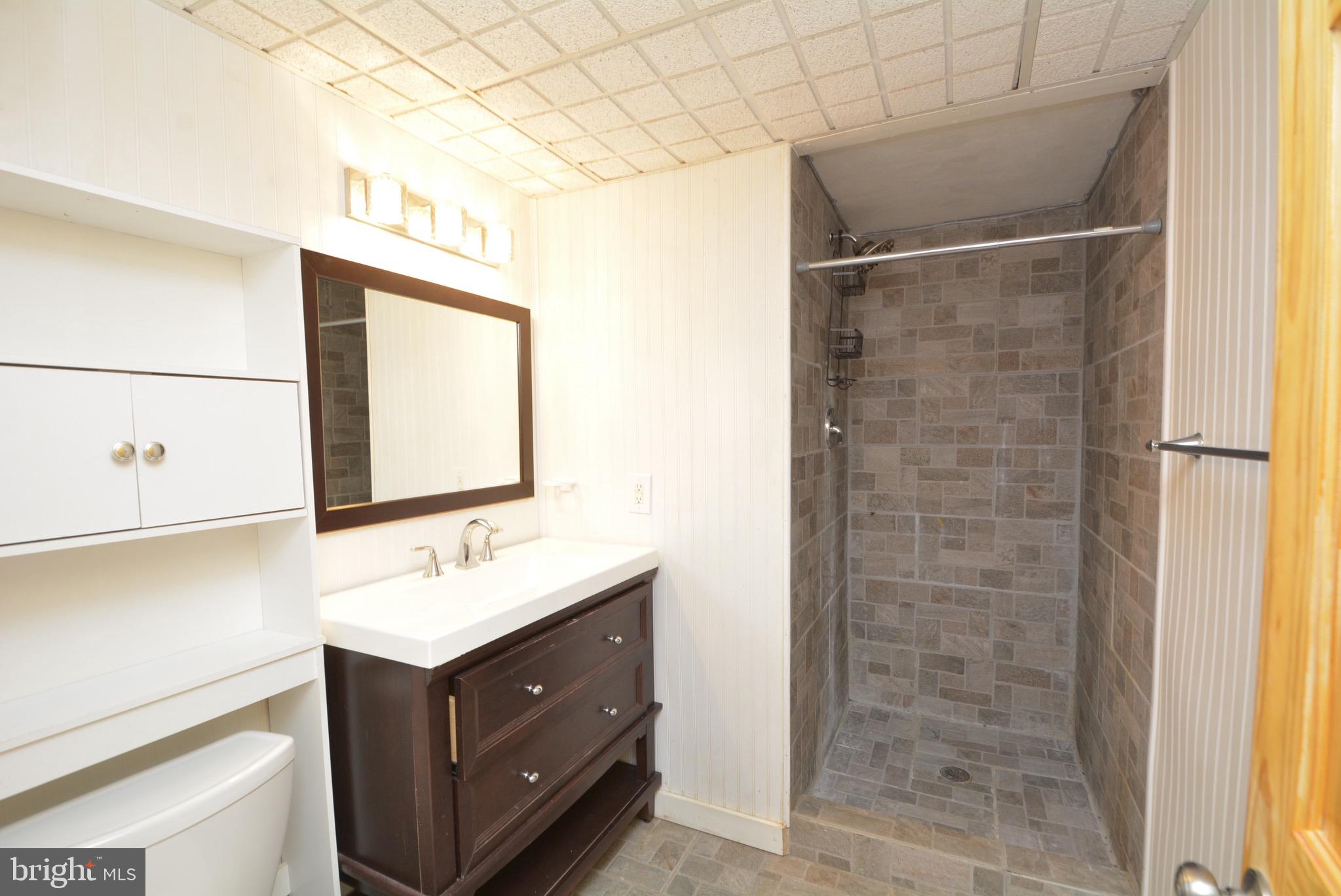 5576 Keyser Road Hume, VA 22639 - Photo 42 of 46 Gallery Image 42
