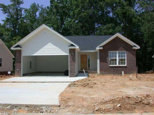 139 Darwick Road Winston-Salem, NC 27127 - Photo 1 of 1 Exterior Front.