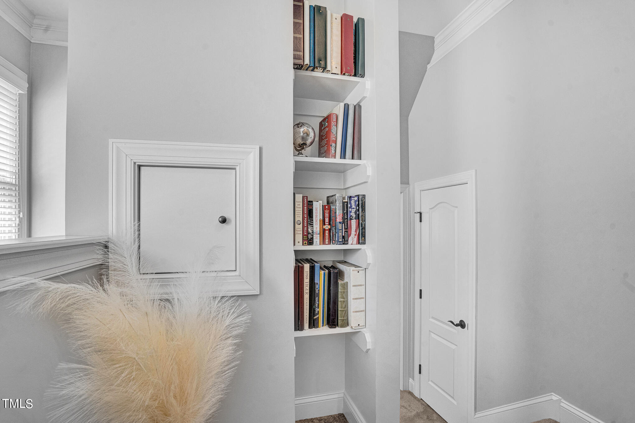 1700 Rainbow Hill Raleigh, NC 27614 - Photo 25 of 35 a view of an entryway with workspace