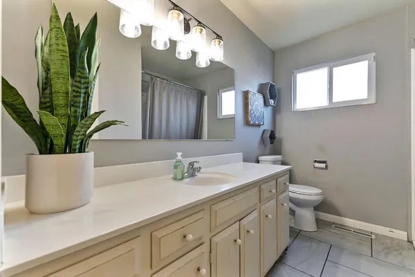 $509,996 | 1509 Duportail Avenue, Modesto, CA 95355