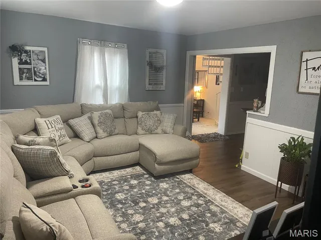 $238,000 | 519 North Elm Street, Pacific, MO 63069