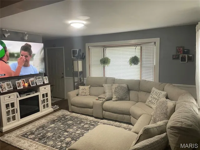 $238,000 | 519 North Elm Street, Pacific, MO 63069