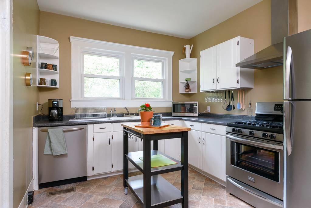 706 Old Dallas Road Chattanooga, TN 37405 - Photo 12 of 26 kitchen