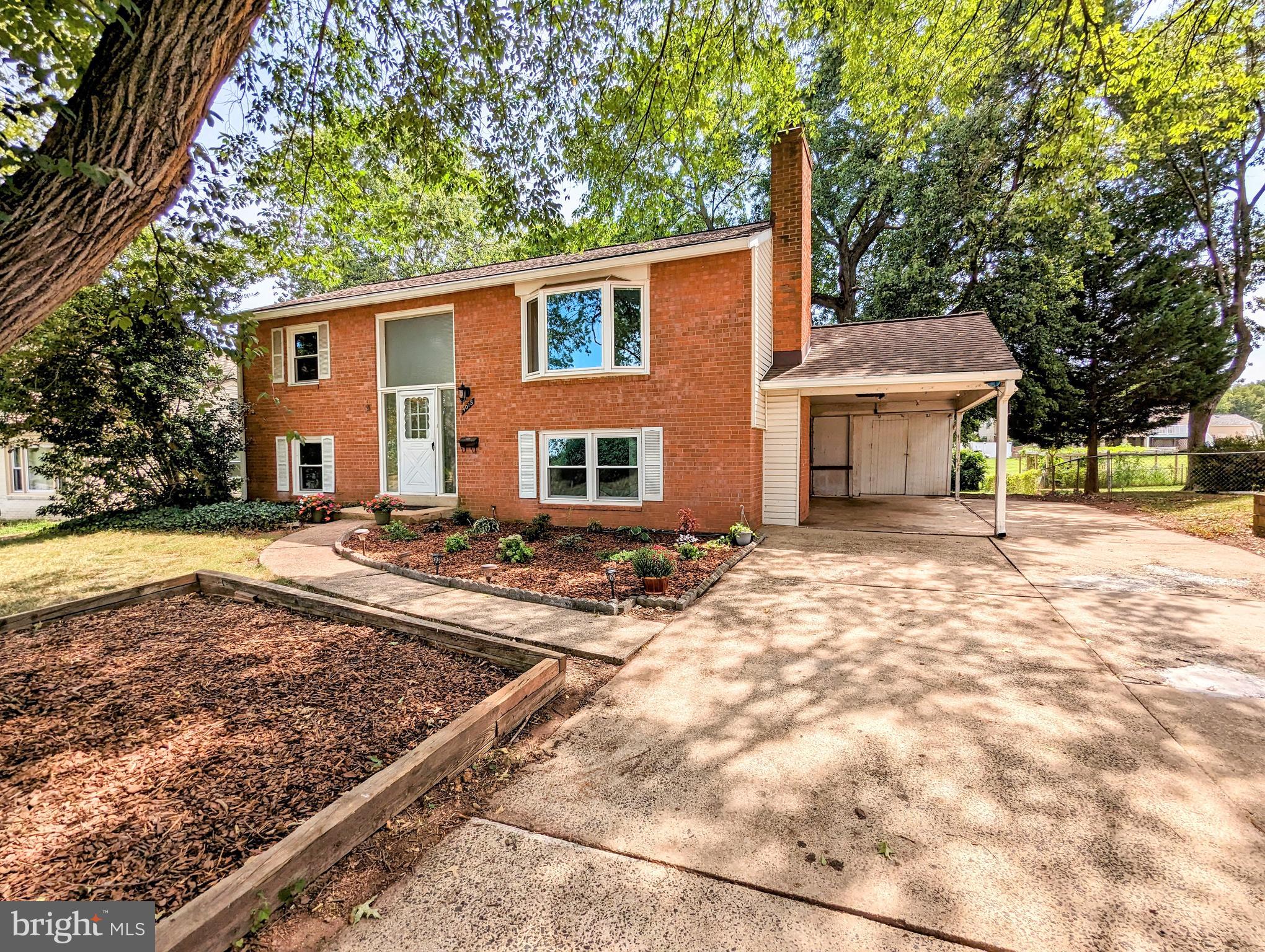 4015 Lees Corner Road Chantilly, VA 20151 - Photo 1 of 21