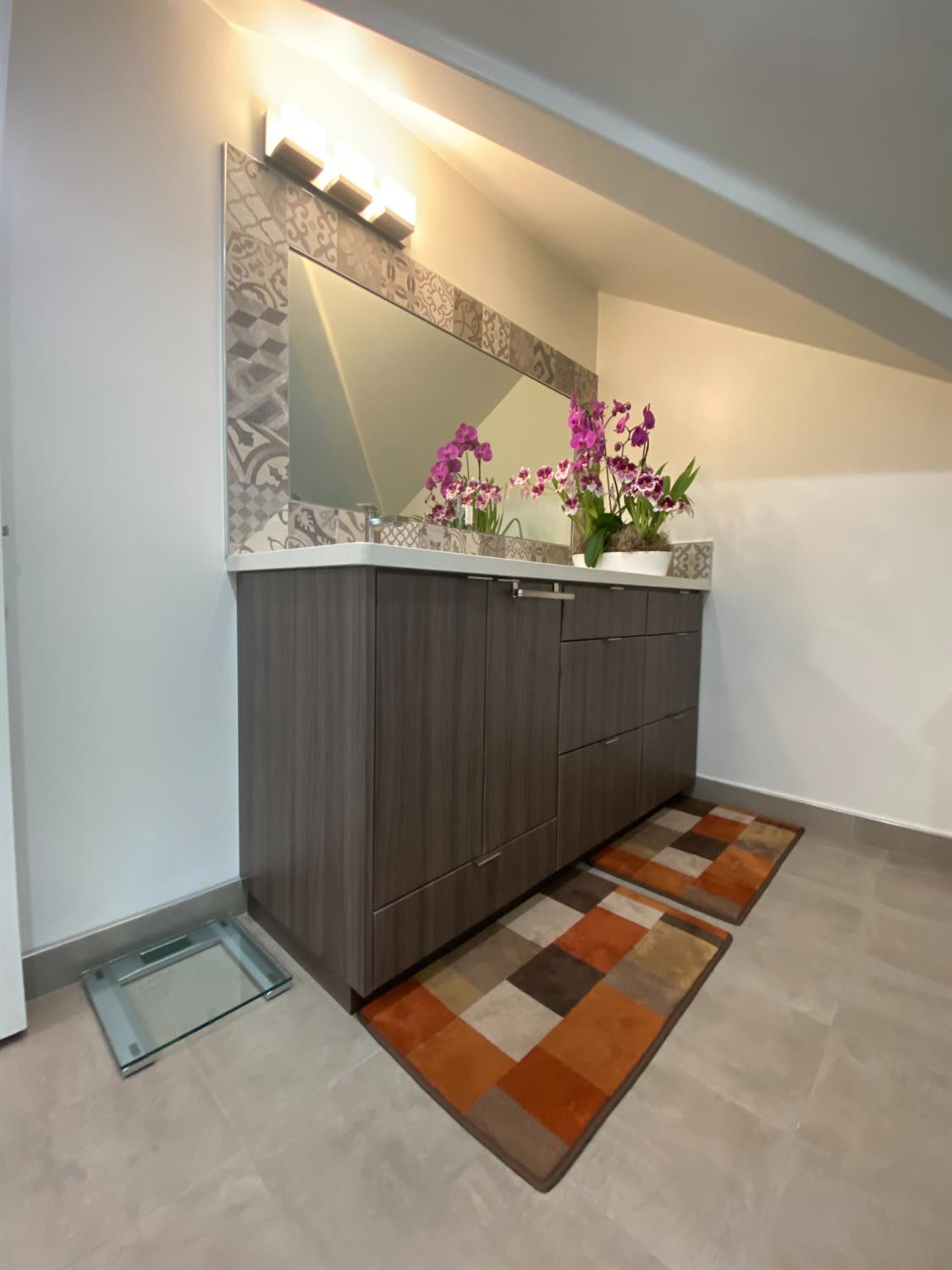 251 Middlefield Road Palo Alto, CA 94301 - Photo 21 of 76 a view of utility room