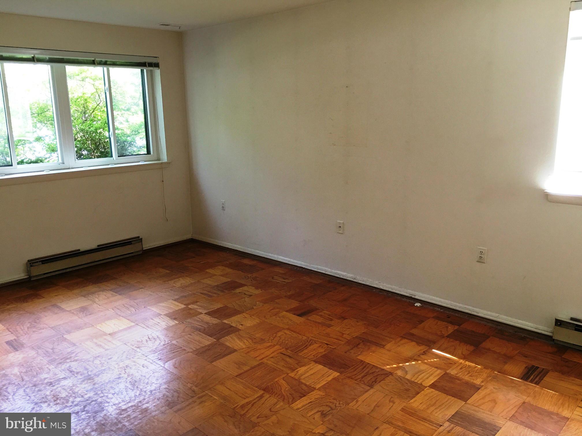 102 Cross Keys Road, Unit R102A Baltimore, MD 21210 - Photo 12 of 21 Bedroom (Master)