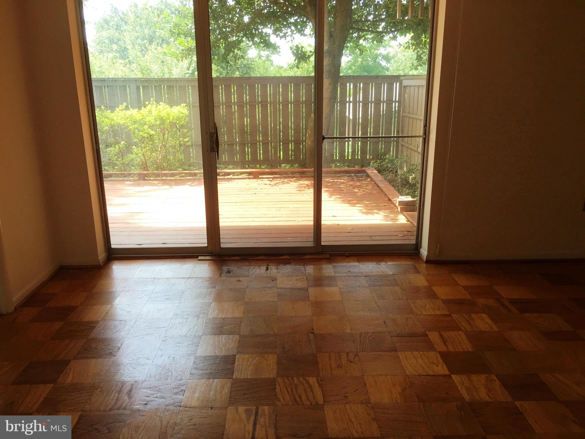 102 Cross Keys Road, Unit R102A Baltimore, MD 21210 - Photo 6 of 21 Dining Room