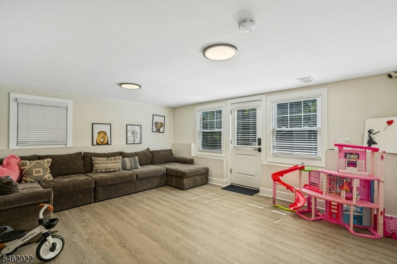 2 Tuers Place Montclair, NJ 07043 - Photo 18 of 33 Gallery Image 18