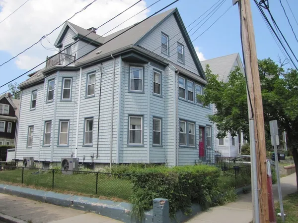 $3,200 | 41 Cameron Avenue, Unit 1, Somerville, MA 02144