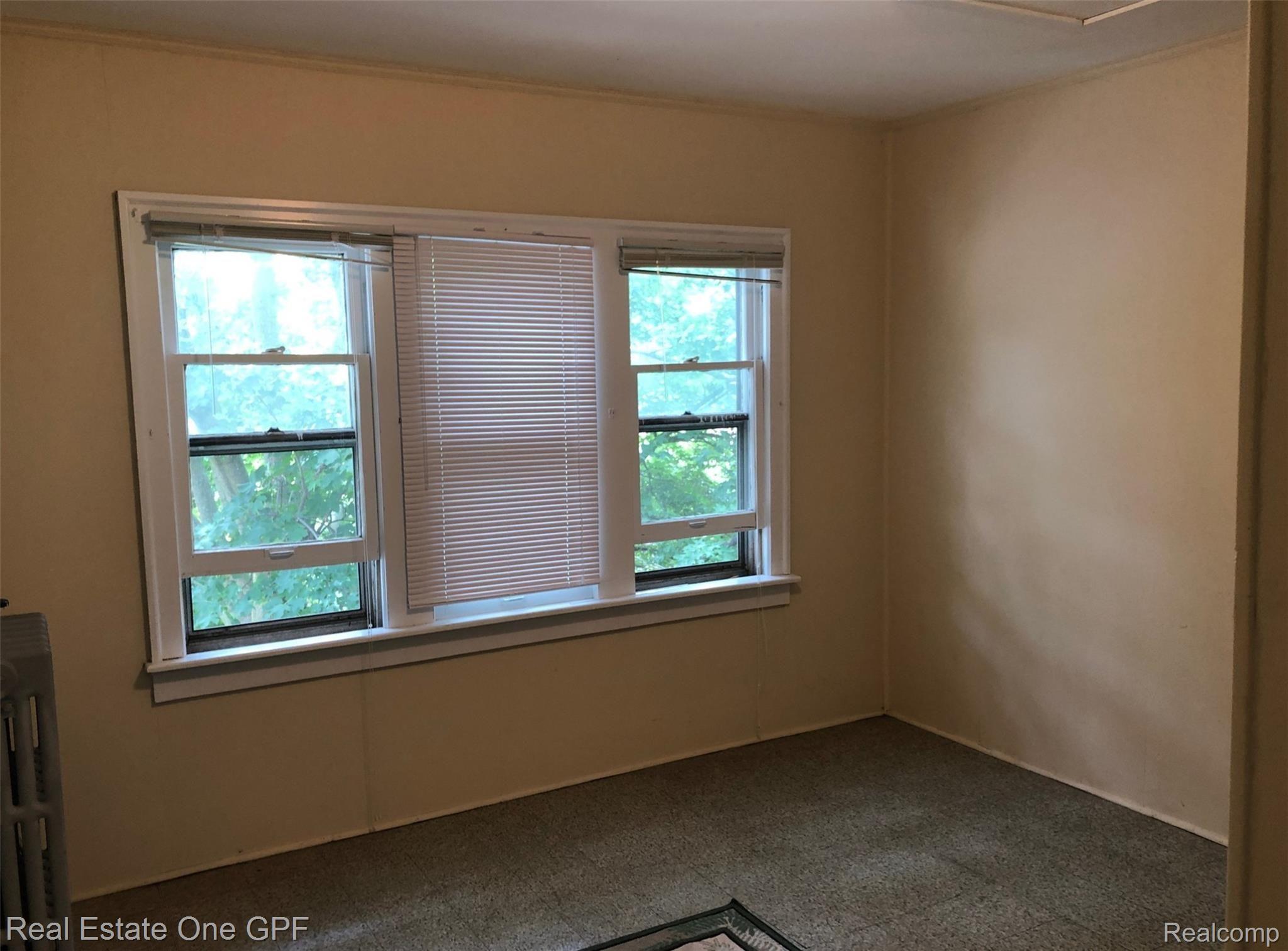 971 Fisher Road Grosse Pointe, MI 48230 - Photo 22 of 36 IMG-5973.jpg