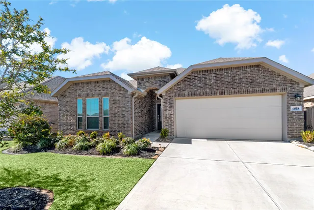 $329,000 | 4818 Penton Meadow Lane, Rosharon, TX 77583