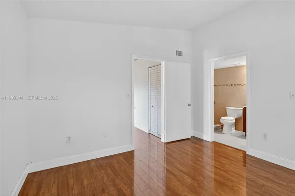$2,350 | 400 Palm Circle West, Unit 306, Pembroke Pines, FL 33025