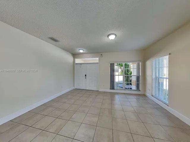 $3,375 | Three Lakes, Miami, FL 33186