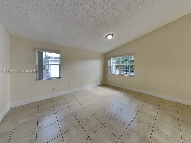 $3,375 | Three Lakes, Miami, FL 33186