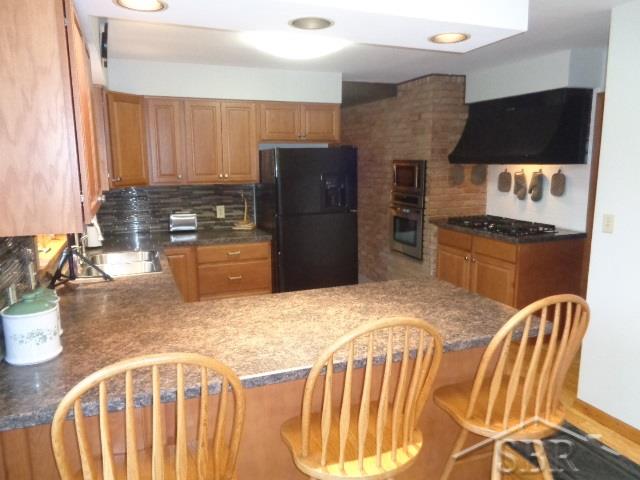 2466 Liberty Road Saginaw, MI 48604 - Photo 10 of 58 Kitchen