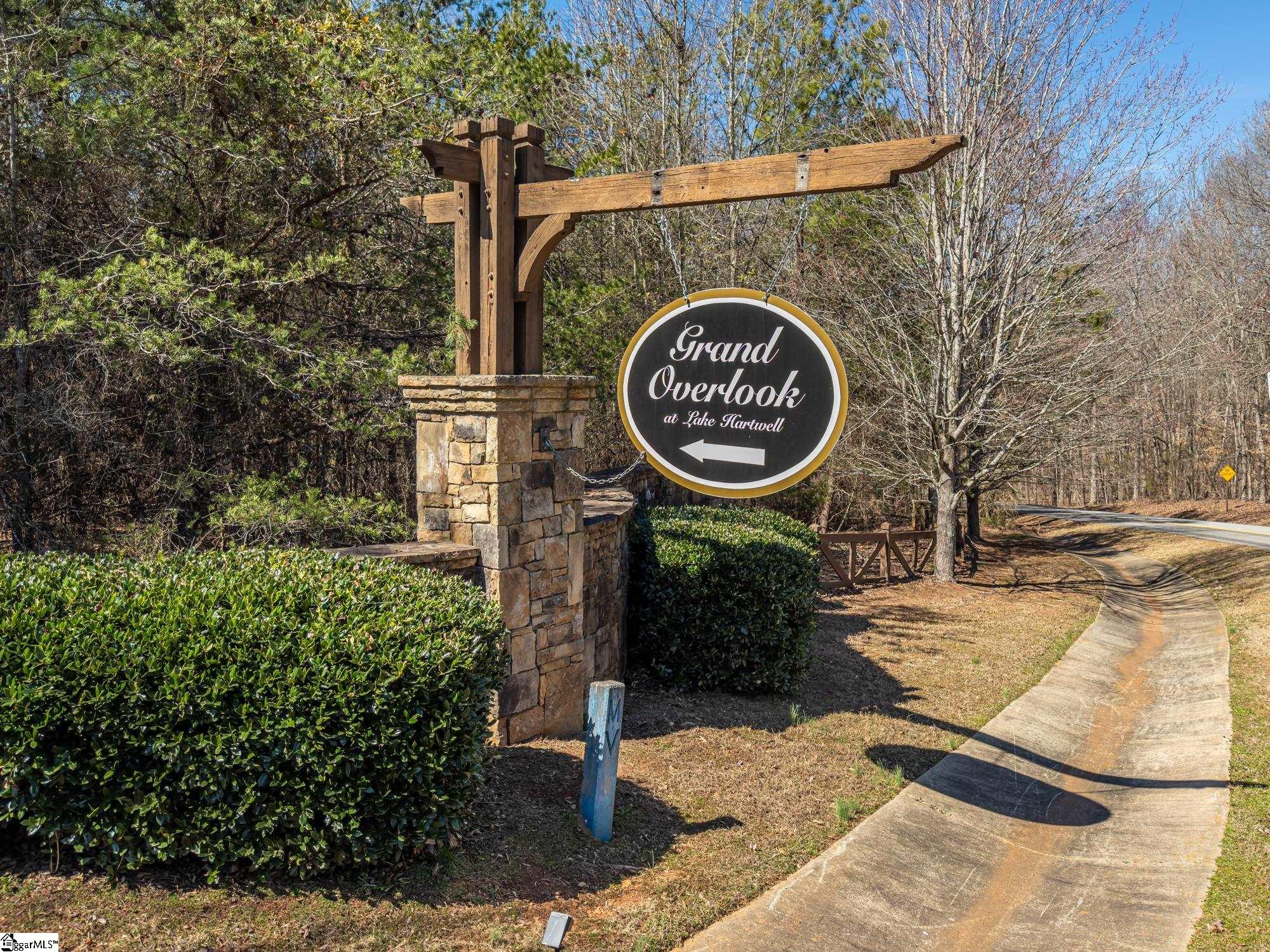East Grand Overlook Drive Seneca, SC 29678 - Photo 2 of 8 .85 acres