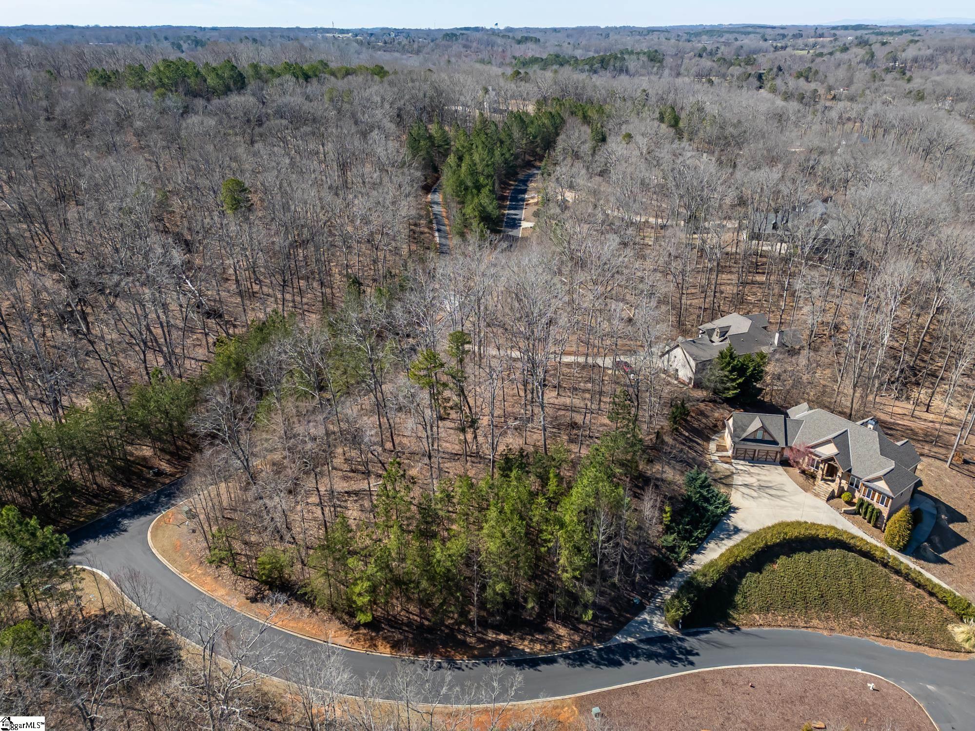 East Grand Overlook Drive Seneca, SC 29678 - Photo 5 of 8