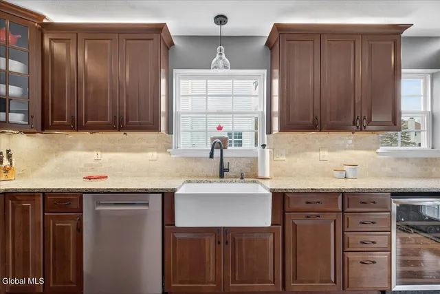 $545,000 | 712 Adams Circle, Ballston Spa, NY 12020