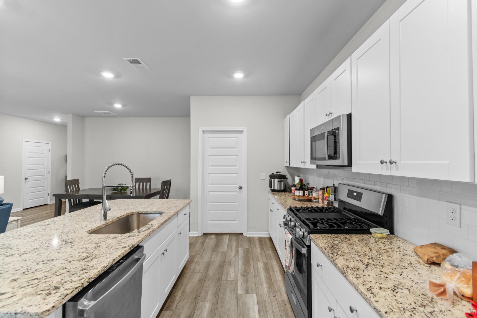 1111 Saltgrass Way Myrtle Beach, SC 29588 - Photo 6 of 38