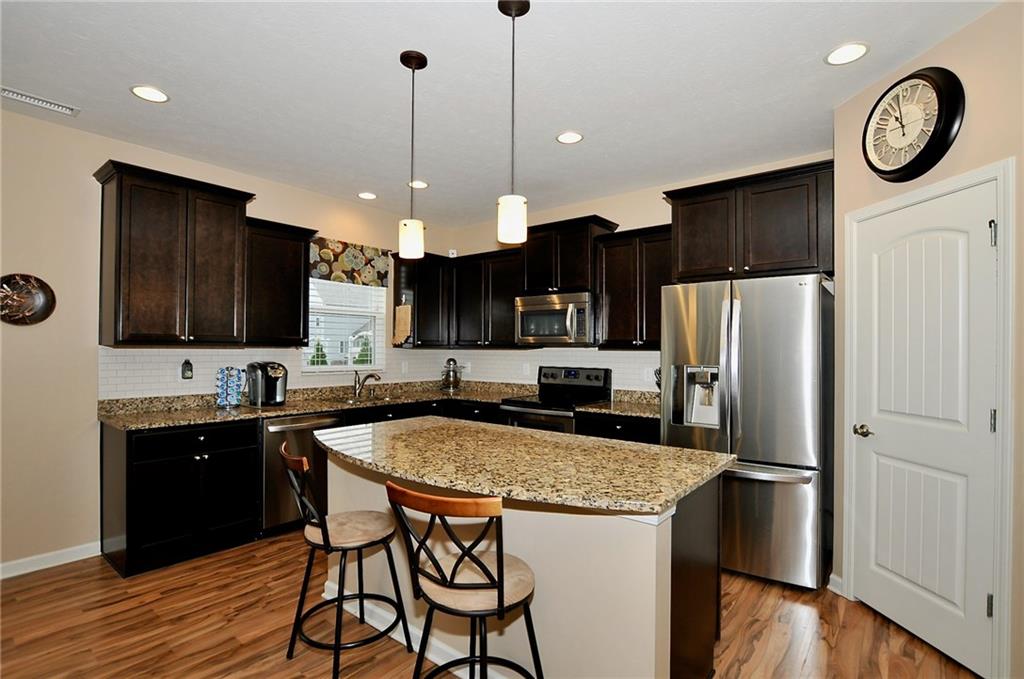 14394 Glapthorn Road Fishers, IN 46037 - Photo 2 of 42 Gallery Image 2