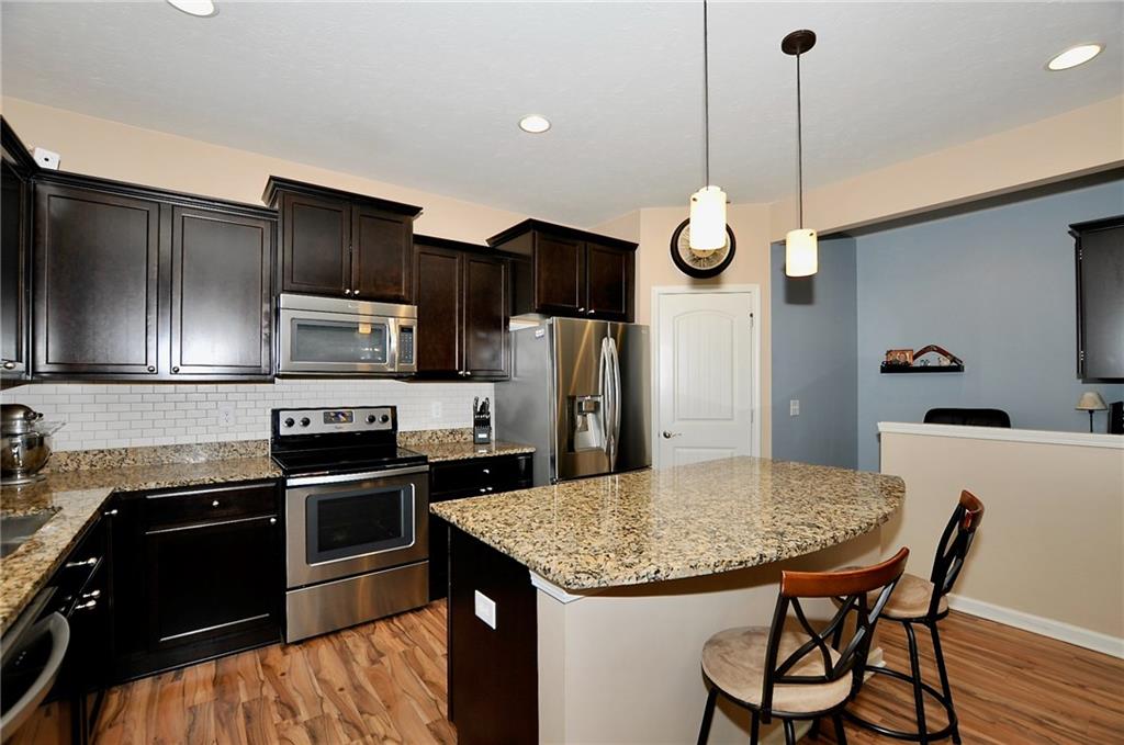 14394 Glapthorn Road Fishers, IN 46037 - Photo 3 of 42 Gallery Image 3