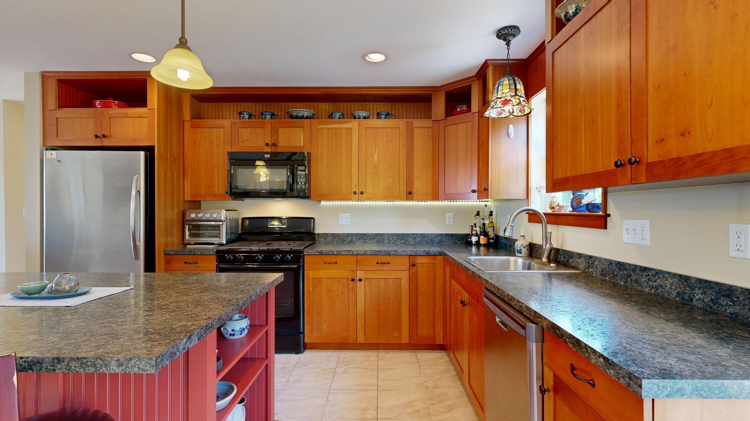 387 Mosher Road Gorham, ME 04038 - Photo 11 of 47 Kitchen