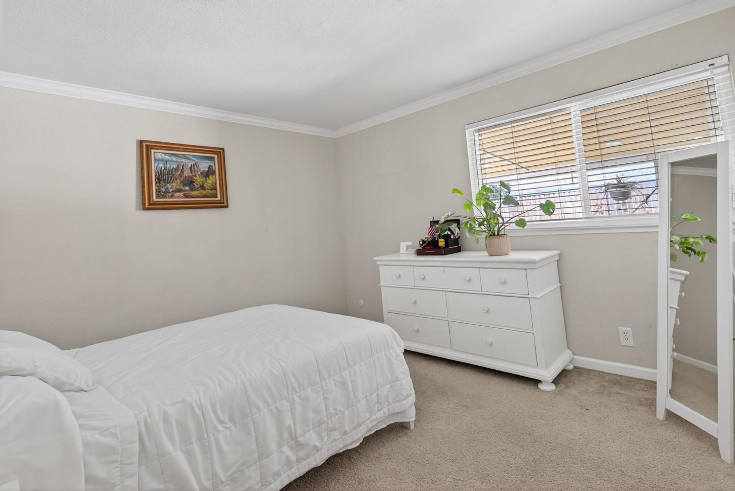 4913 Ruger Court Sacramento, CA 95842 - Photo 18 of 36