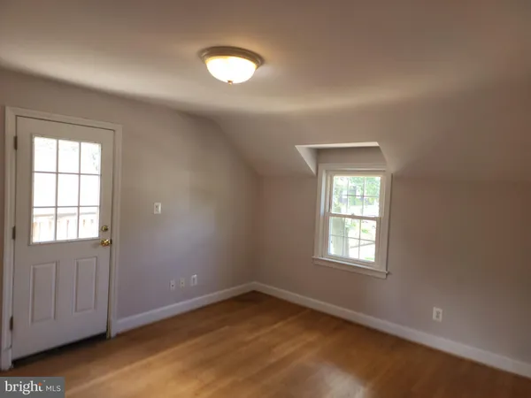 $2,795 | 1227 North Utah Street, Unit 1, Arlington, VA 22201