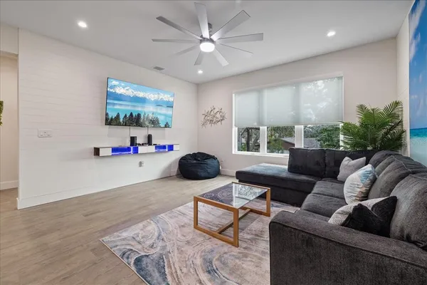 $10,000 | 623 Petit Way, Largo, FL 33770