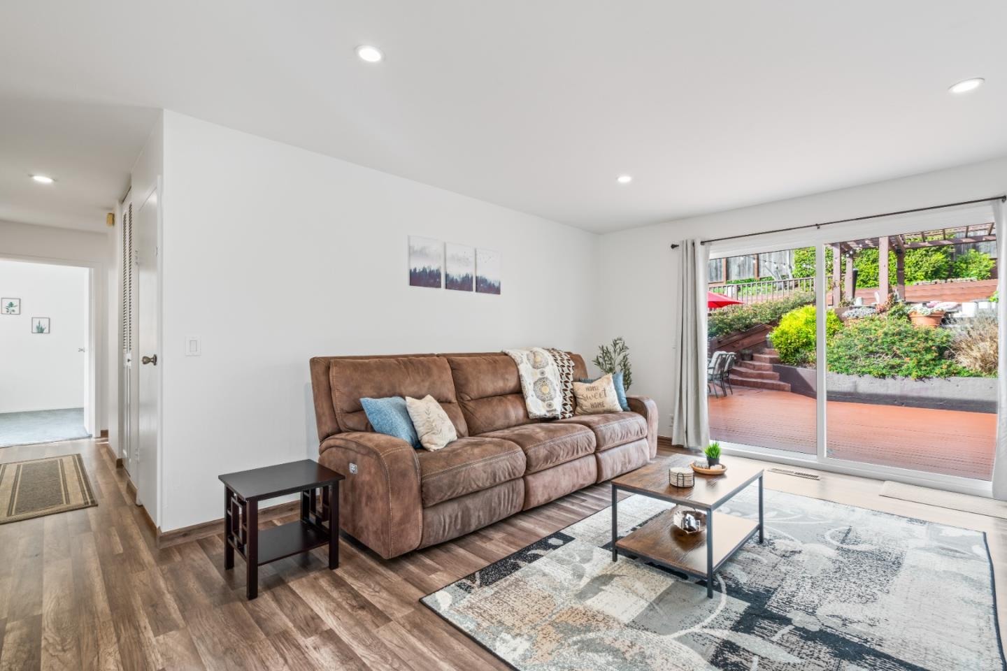 804 Prairie Creek Drive Pacifica, CA 94044 - Photo 5 of 64 a living room with furniture and a large window