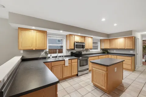 $525,000 | 5629 Cheryl Drive, Fitchburg, WI 53711