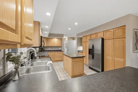 $525,000 | 5629 Cheryl Drive, Fitchburg, WI 53711