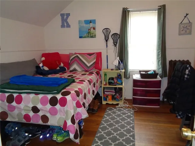 $3,900 | 20 Narragansett Avenue, Newport, RI 02840