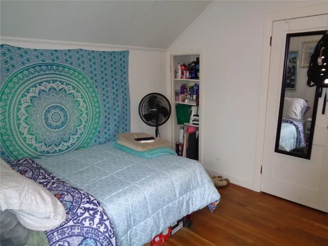 $3,900 | 20 Narragansett Avenue, Newport, RI 02840