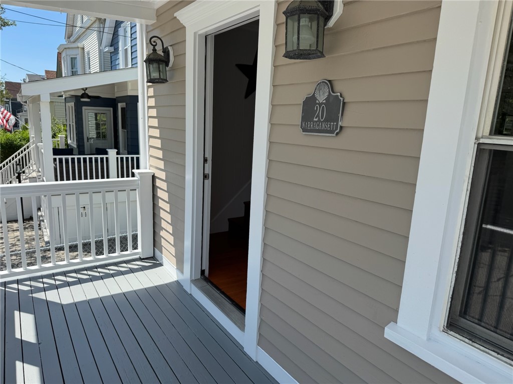20 Narragansett Avenue Newport, RI 02840 - Photo 23 of 31
