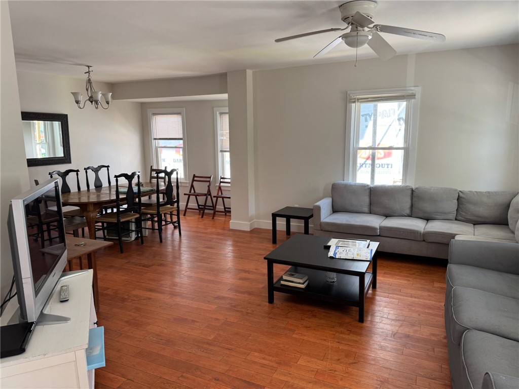 20 Narragansett Avenue Newport, RI 02840 - Photo 6 of 31