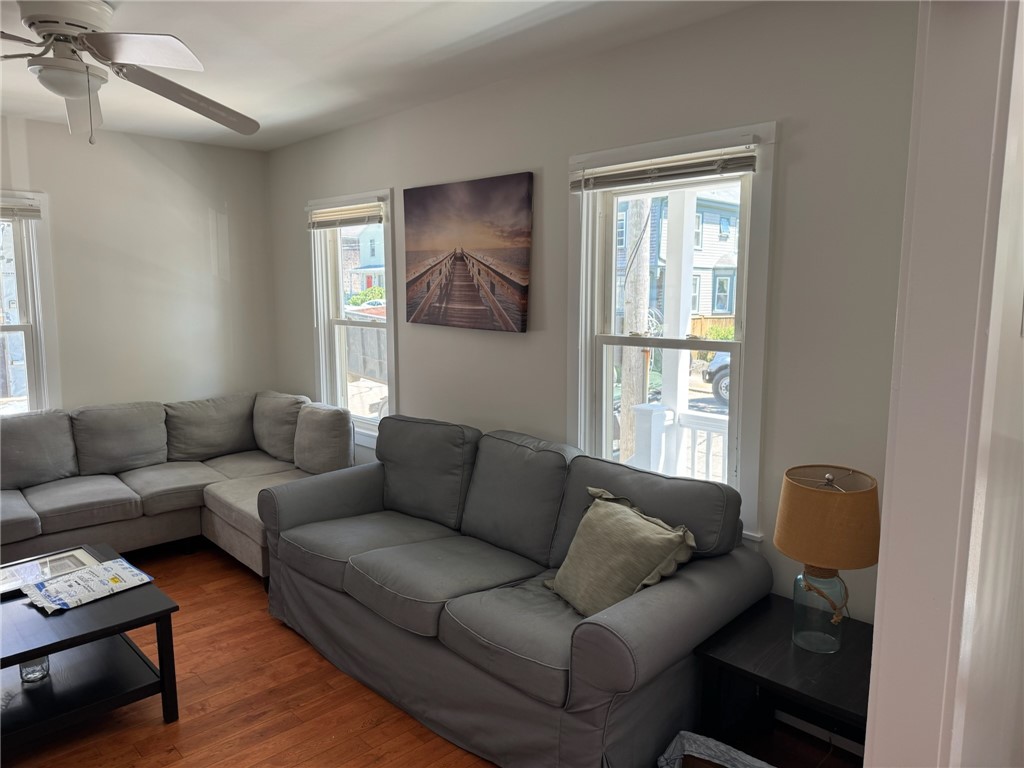 20 Narragansett Avenue Newport, RI 02840 - Photo 9 of 31