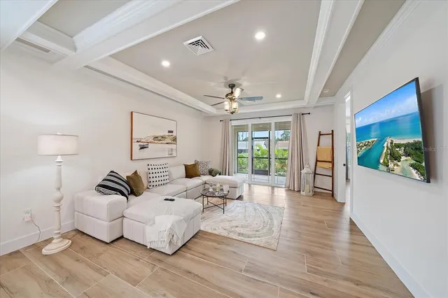 $794,000 | 1876 Livingstone Street, Sarasota, FL 34231