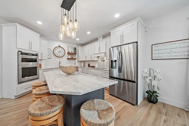 $794,000 | 1876 Livingstone Street, Sarasota, FL 34231