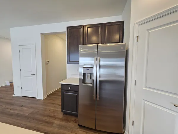 $2,799 | 458 Hathaway Lane, Oswego, IL 60543