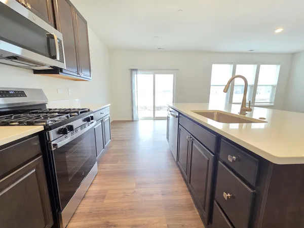 $2,799 | 458 Hathaway Lane, Oswego, IL 60543