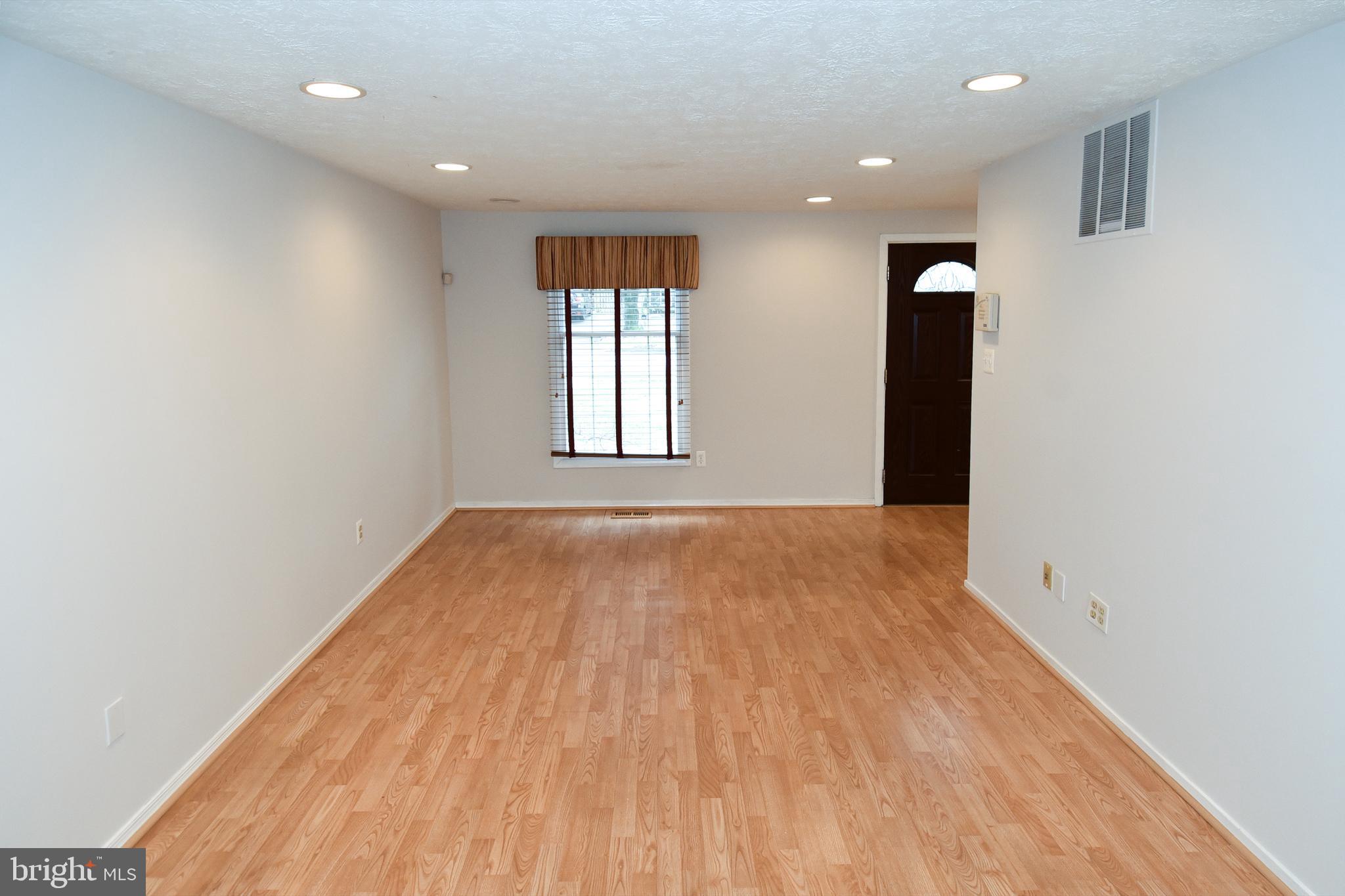 6115 Mantle Road Burke, VA 22015 - Photo 11 of 49 Gallery Image 11