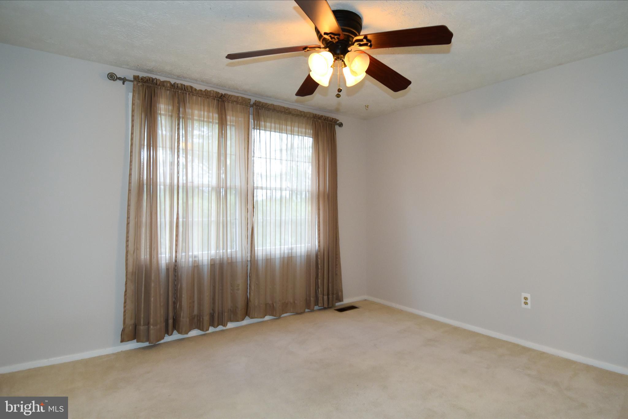 6115 Mantle Road Burke, VA 22015 - Photo 29 of 49 Gallery Image 29