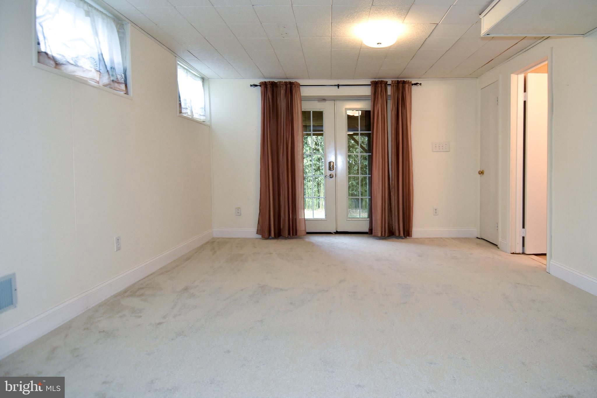 6115 Mantle Road Burke, VA 22015 - Photo 33 of 49 Gallery Image 33
