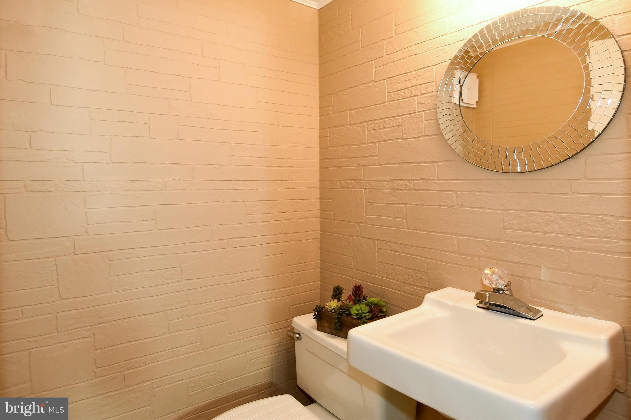 6115 Mantle Road Burke, VA 22015 - Photo 37 of 49 Gallery Image 37