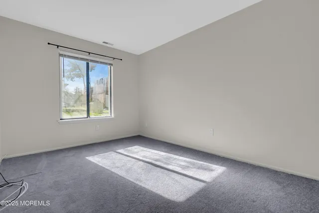 $2,200 | 27 Newport Court, Unit 239, Brick, NJ 08724