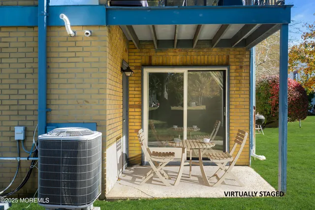 $2,200 | 27 Newport Court, Unit 239, Brick, NJ 08724