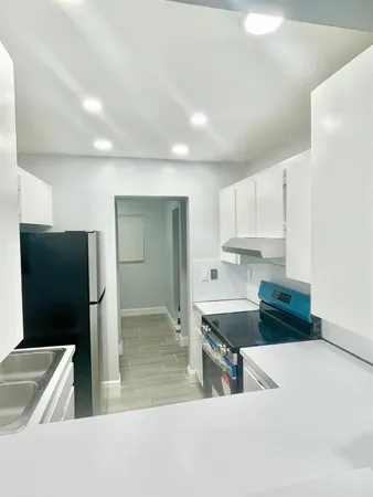 $2,300 | 1021 Mockingbird Lane, Unit 114, Plantation, FL 33324