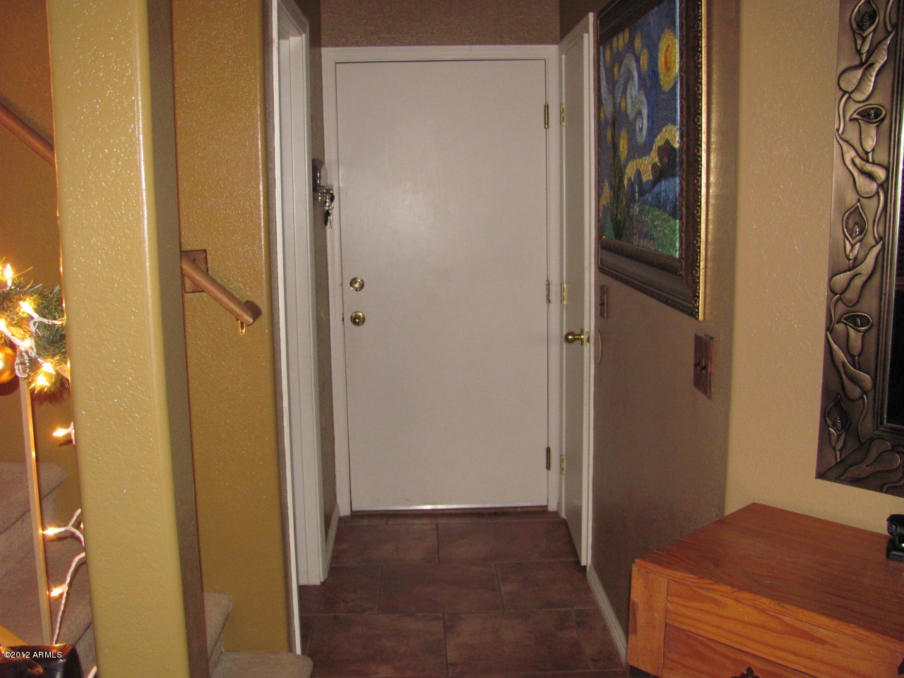 1154 South Boulder Street, Unit F Gilbert, AZ 85296 - Photo 3 of 3 INTERIOR